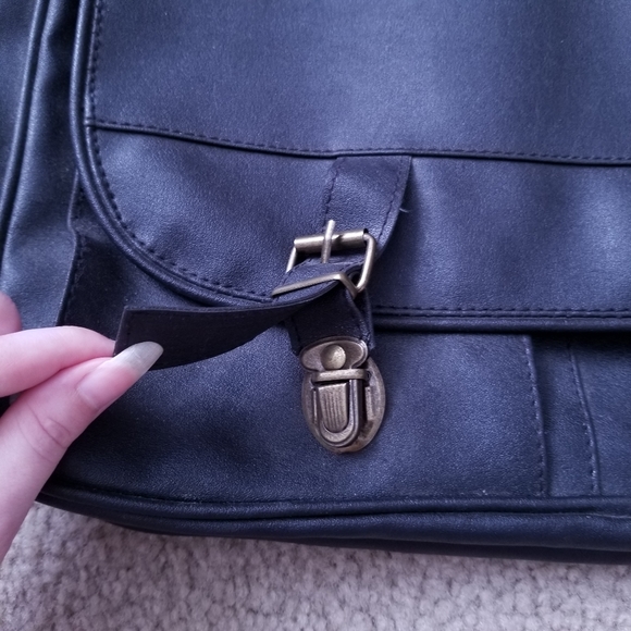 Leather Buckled Academic Messenger Shoulder Bag - Picture 2 of 16